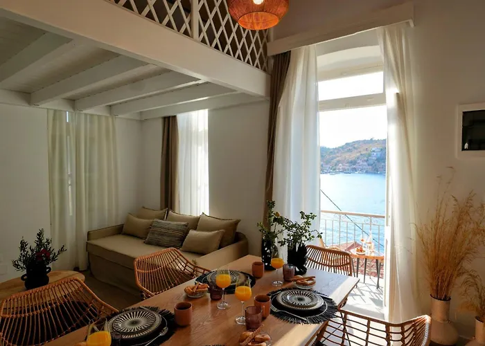 Bella Vista