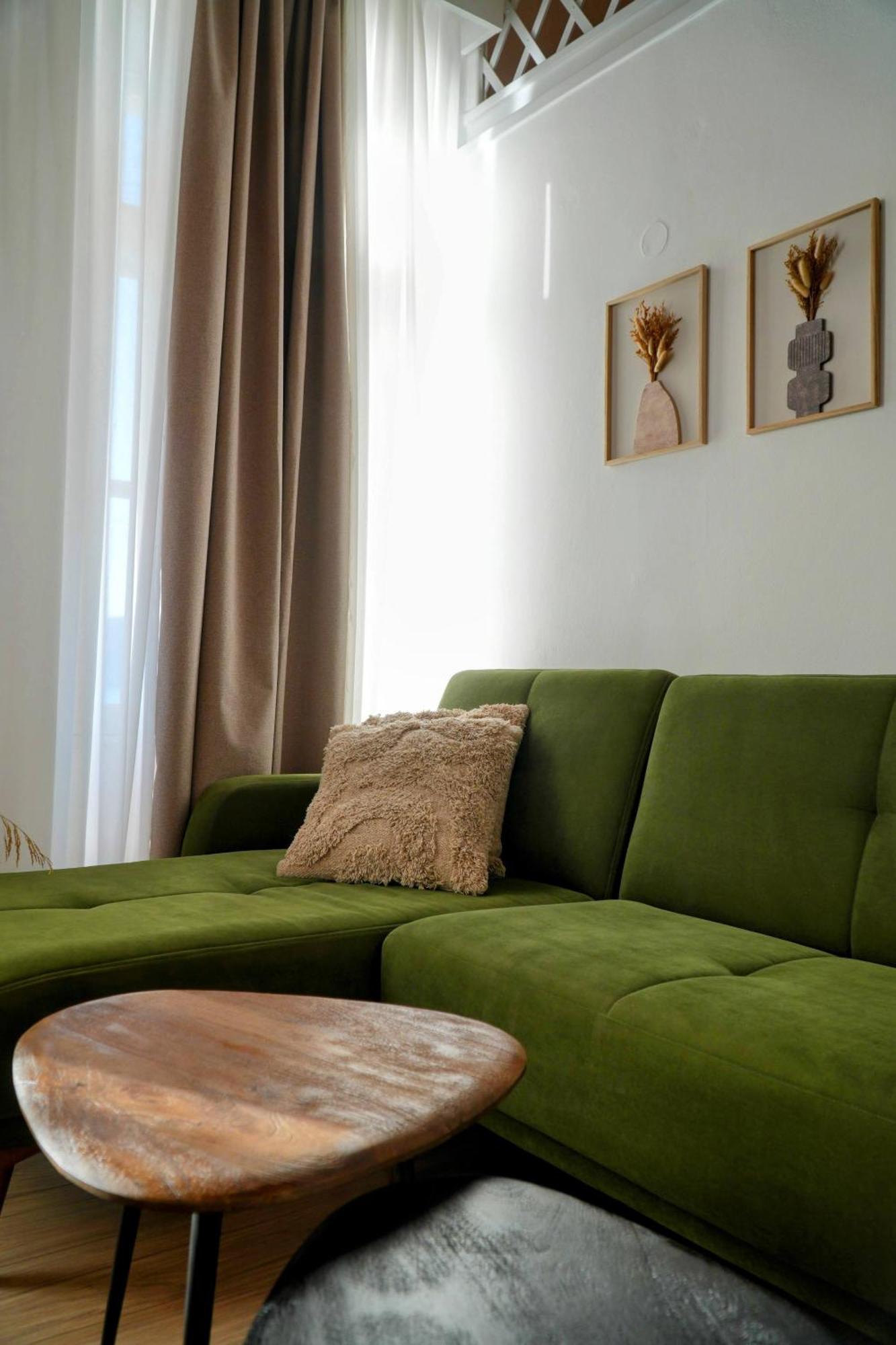 Bella Vista Apartment *